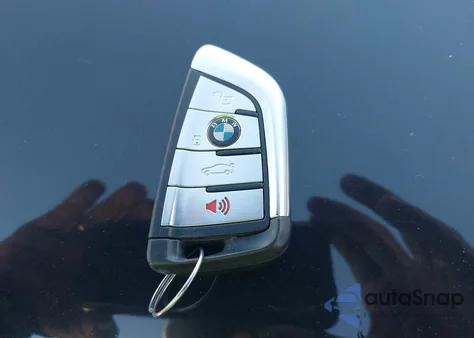 2020 BMW X5 xDrive40I z USA, uszkodzony, nr VIN 5UXCR6C01LLL66388